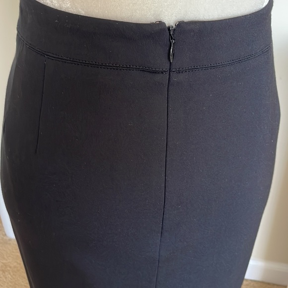 DKNY Black Midi Skirt. - Picture 4 of 13